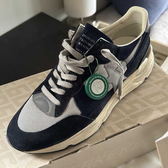 Purchased online, size too big. New with tags, bag, and box. - Picture 2 of 5